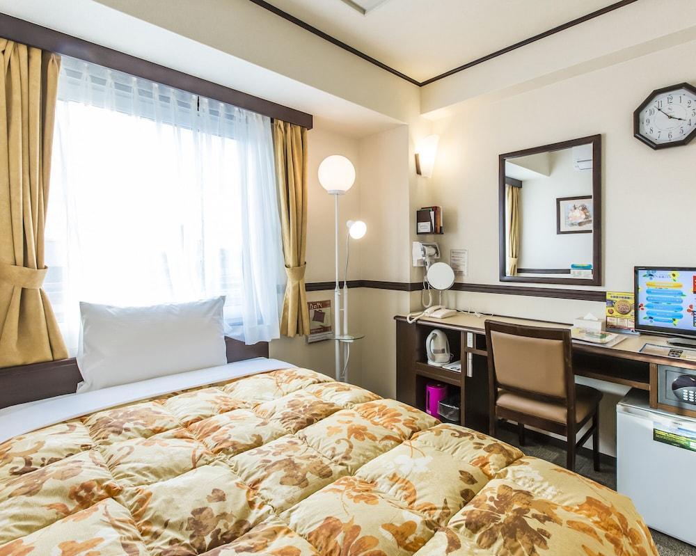 Toyoko Inn Jr Wakayama Eki Higashi Guchi Buitenkant foto