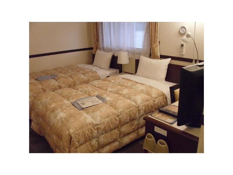 Toyoko Inn Jr Wakayama Eki Higashi Guchi Buitenkant foto